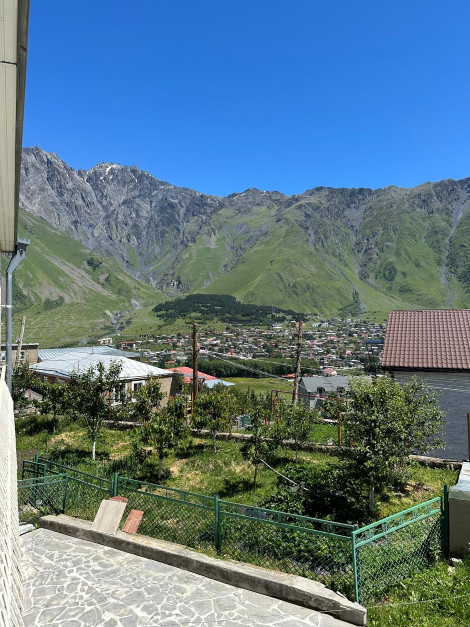 Polaris Kazbegi Hotell Eksteriør bilde