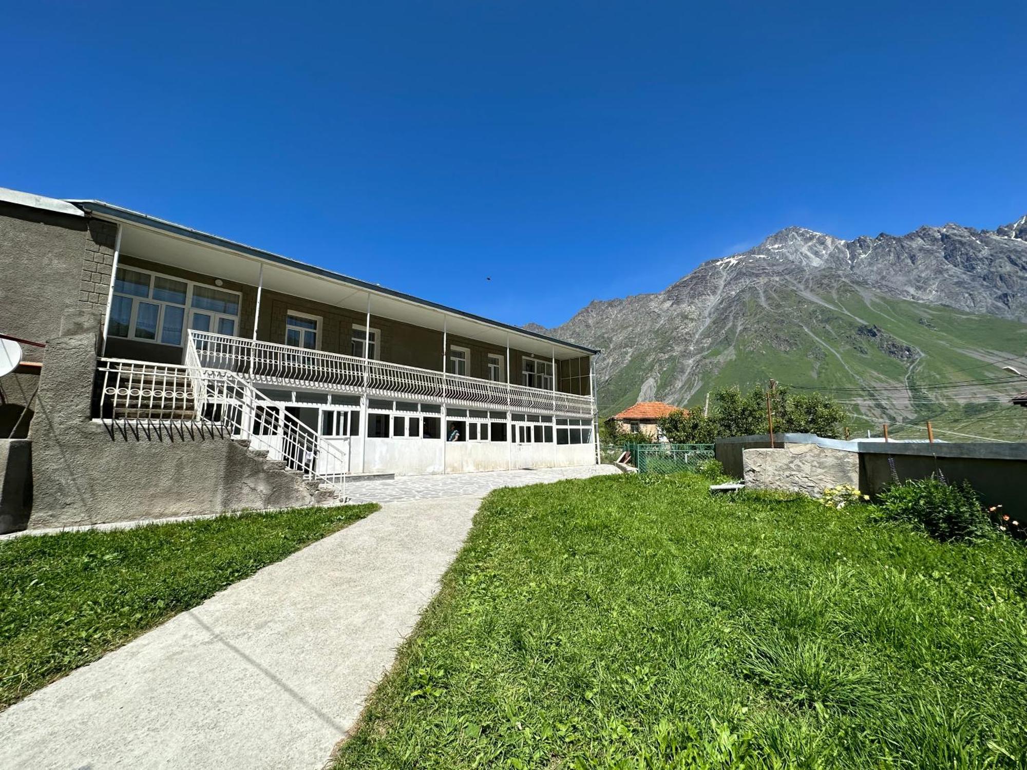 Polaris Kazbegi Hotell Eksteriør bilde